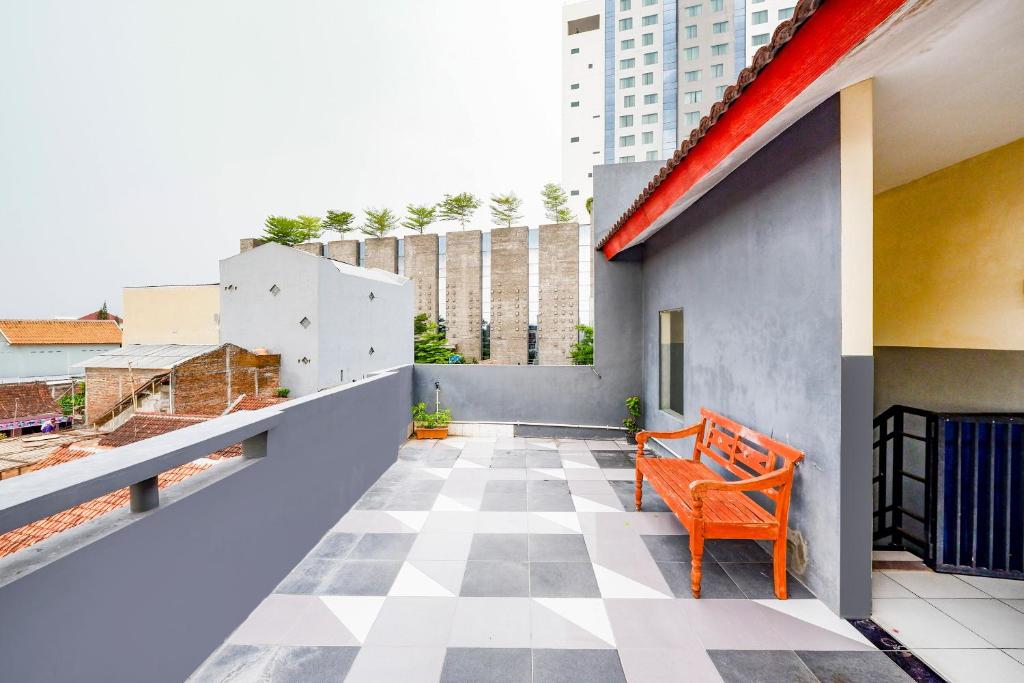 Balkón nebo terasa v ubytování SUPER OYO 2209 Solo Point Guest House Syariah