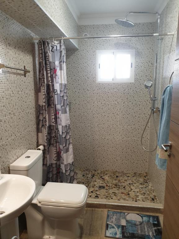 A bathroom at Villa Irena Denia
