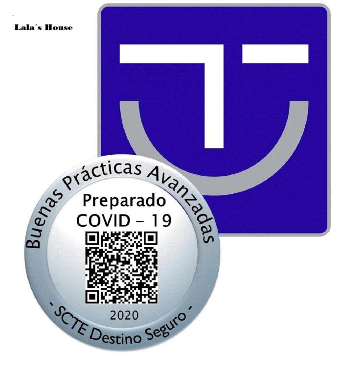 Certifikát, hodnocení, plakát nebo jiný dokument vystavený v ubytování Lala´s house