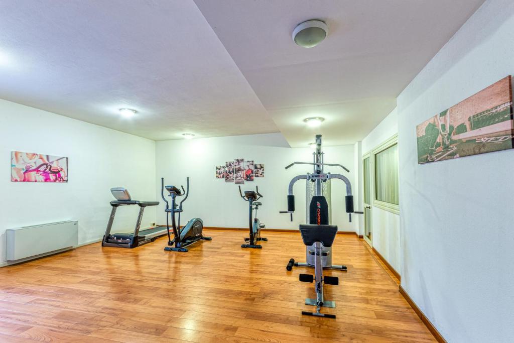 Posilňovňa alebo fitness centrum v ubytovaní Hotel Le Torri