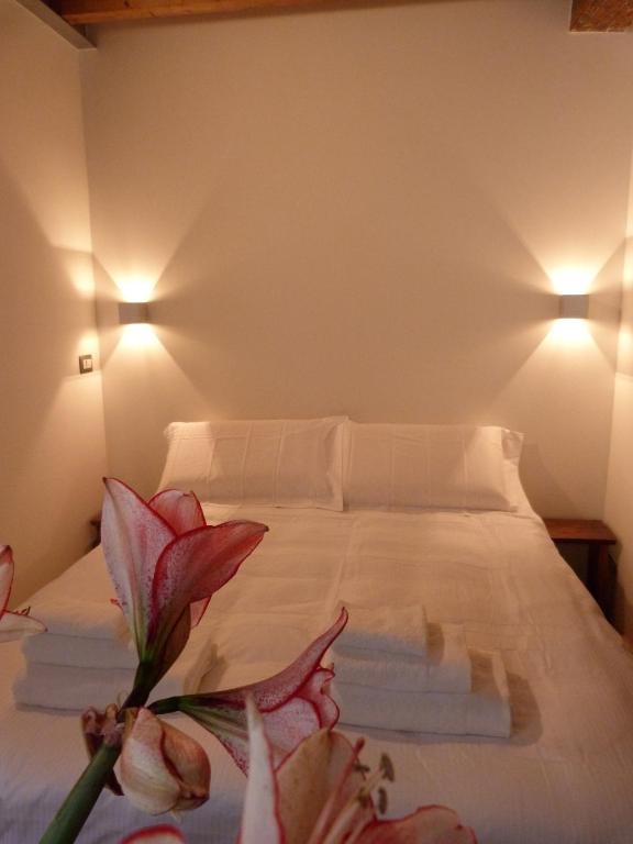 L'Auberge de l'éclipse - Double Room With Private Bathroom