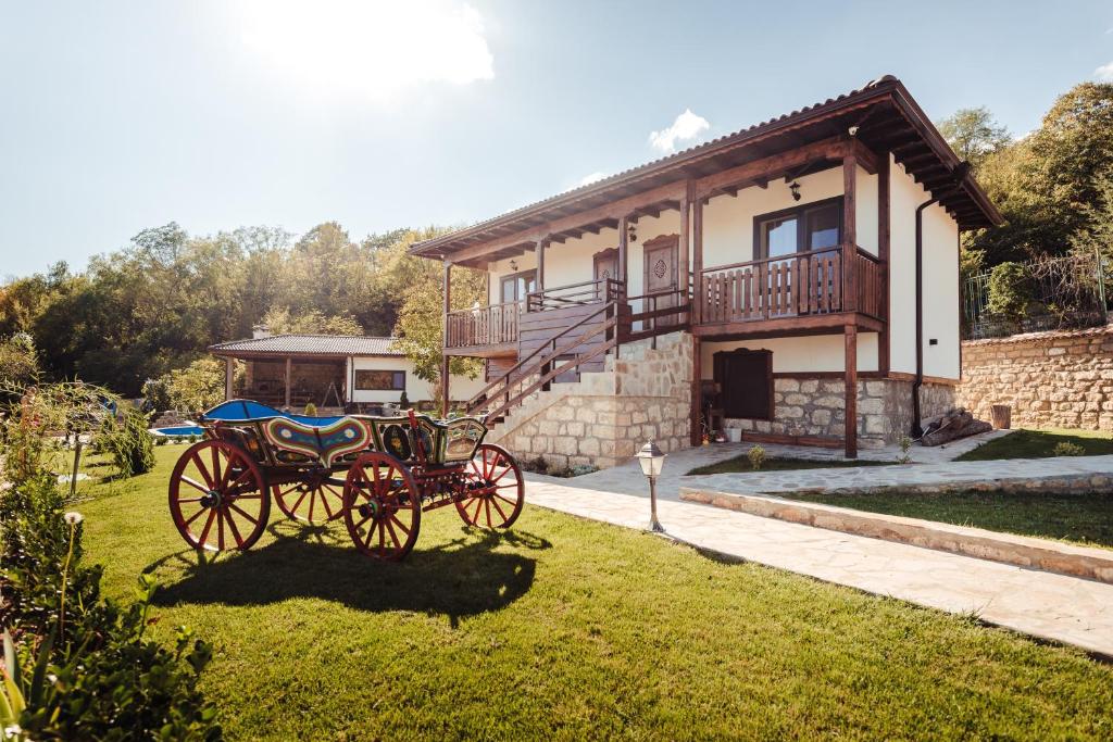 Guest House Hristova Kashta - Христова Къща - Six-Bedroom House