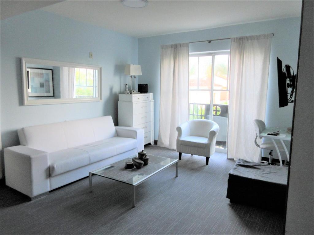 VERSACE MANSION VIEW SUITE at THE STRAND - 豪华公寓