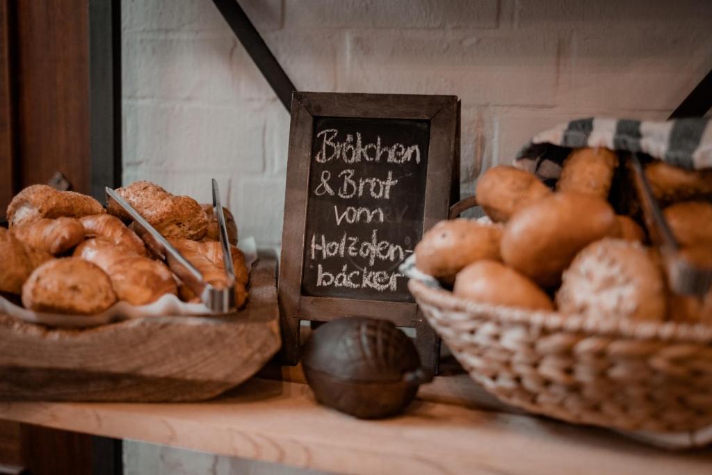 Jídlo v hotelu nebo okolí