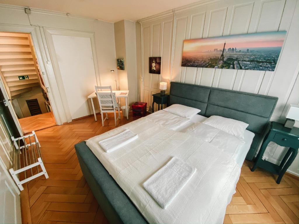 CityLodge St Gallen - 2 min to Marktplatz - Resim 8