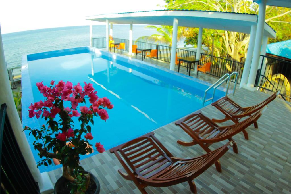 Fotografie z fotogalerie ubytování FX72 Beach Resort Maumere v destinaci Maumere