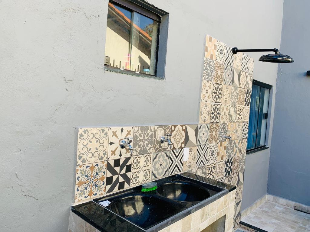  Casa com ótima localização próxima a praia grande.
