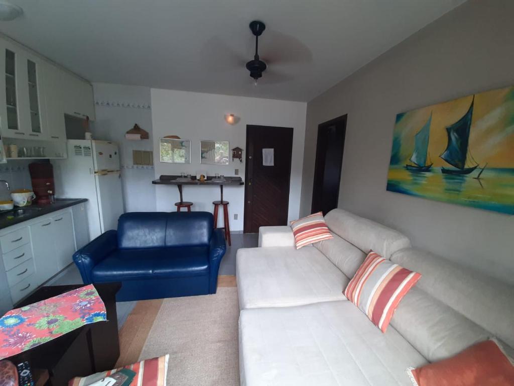  Apartamento em Ubatuba em Condominio de frente para o mar