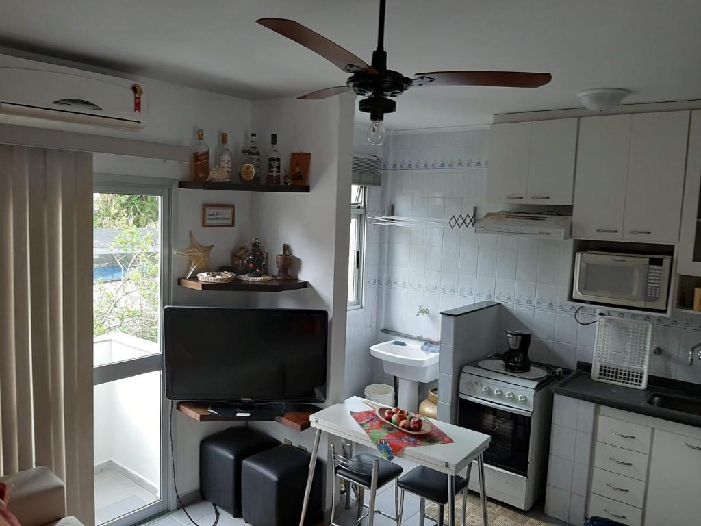  Apartamento em Ubatuba em Condominio de frente para o mar