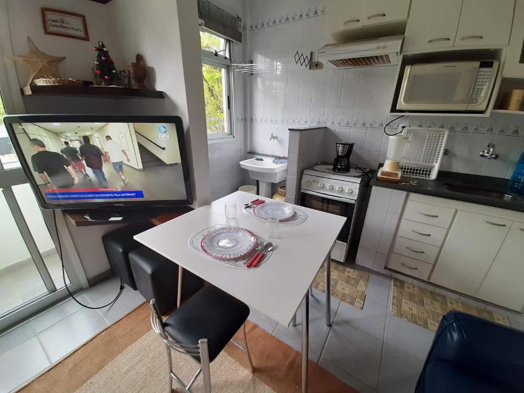  Apartamento em Ubatuba em Condominio de frente para o mar