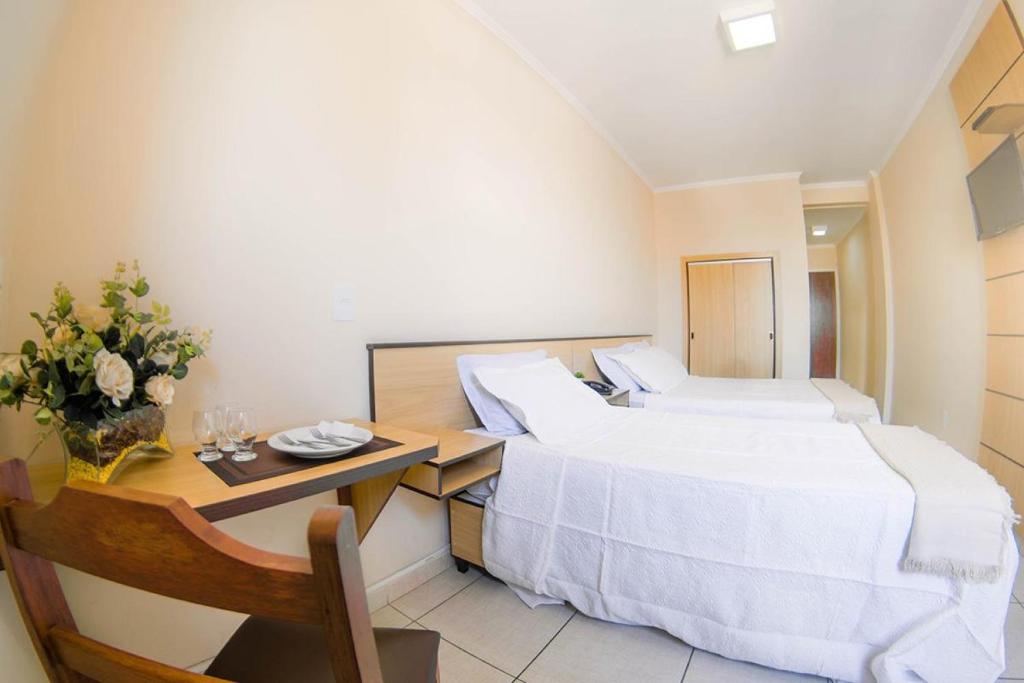  Antico Plaza Hotel