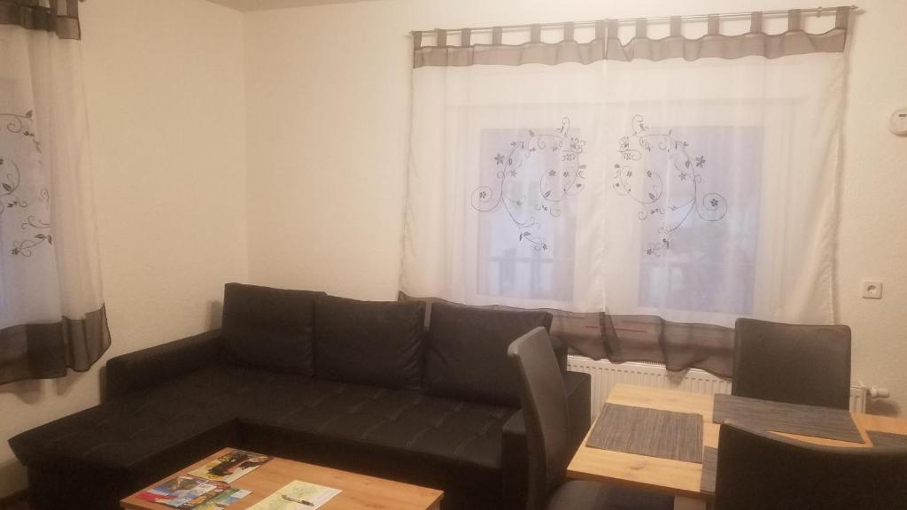 Ferienwohnung Sonnenschein - Two-Bedroom Apartment