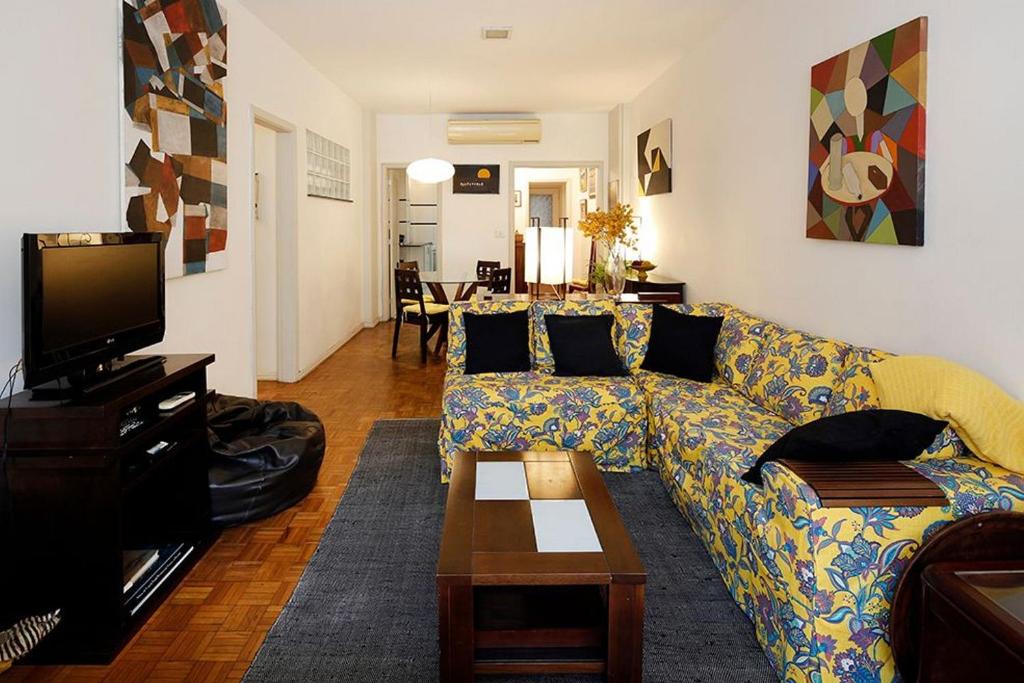  Estiloso 3 quartos para 6 pessoas no posto 5 em Copacabana!