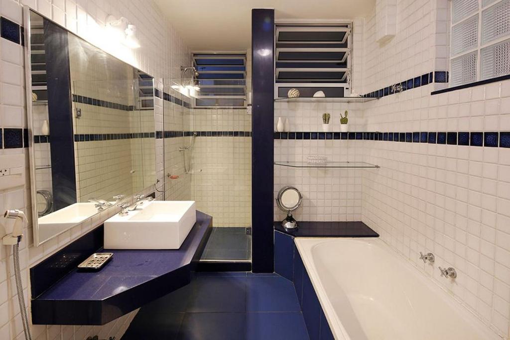  Estiloso 3 quartos para 6 pessoas no posto 5 em Copacabana!