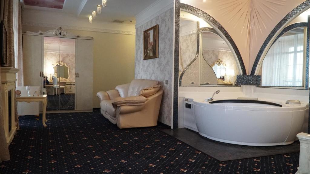 Спа-Готель Потоки Хауз - Suite Avec Bain De Spa