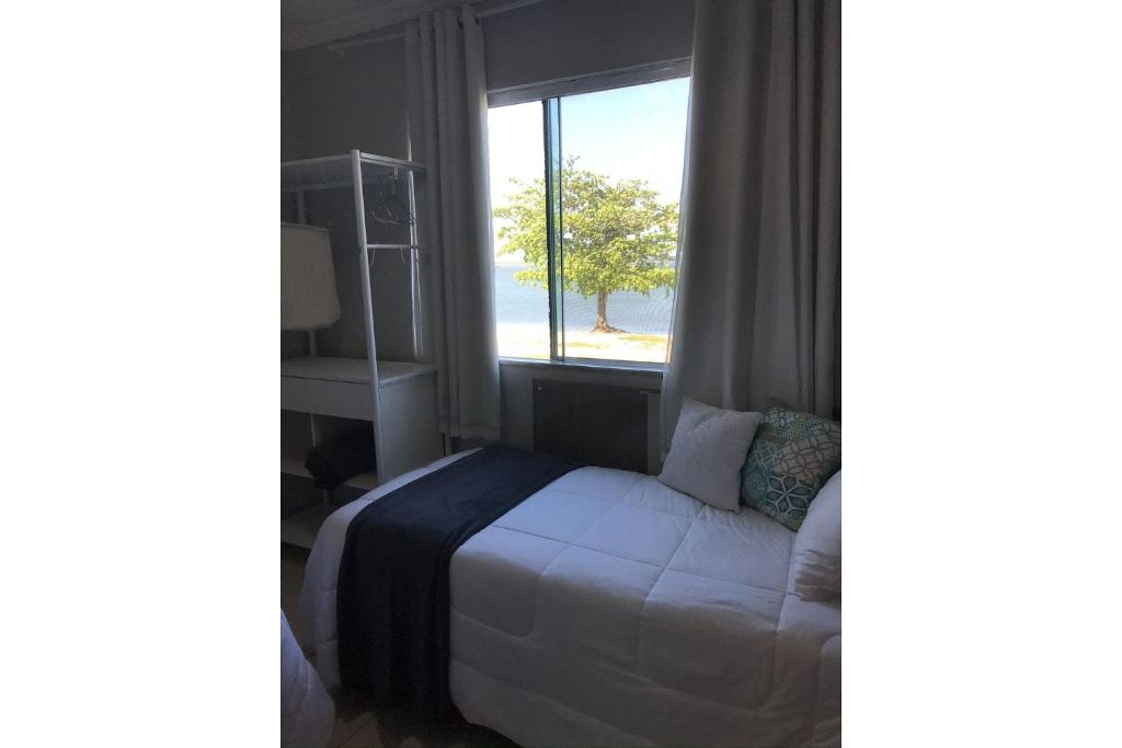  Apartamento com Clube e Vista para o Lago