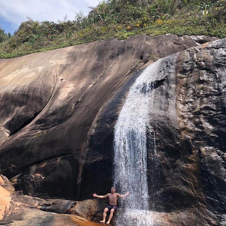  chale ponta negra paraty