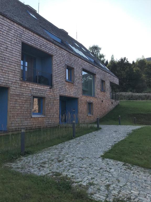 Budova, kde se apartmán nachází
