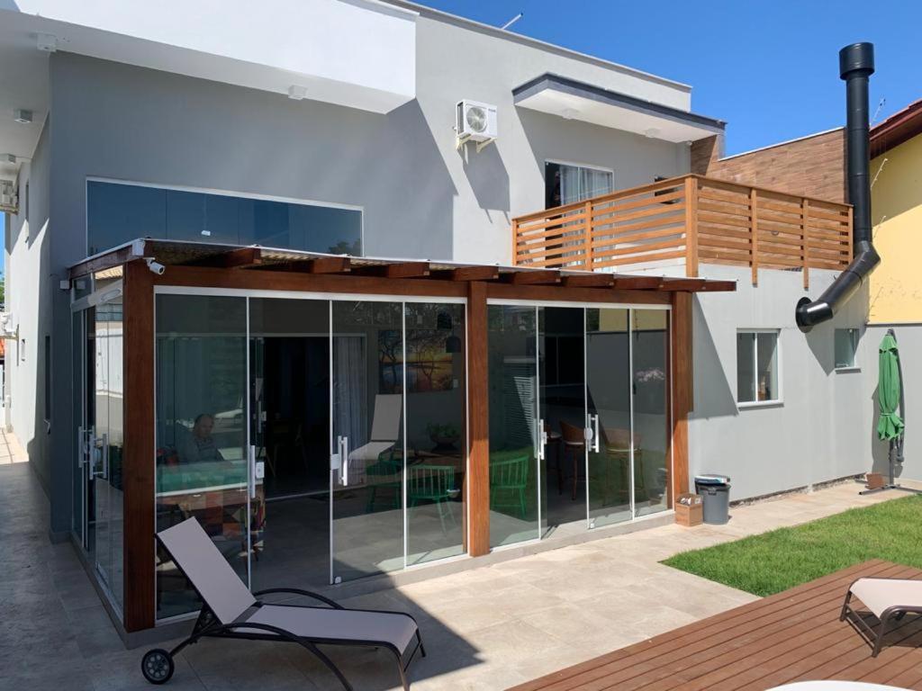  Mansão perto da praia - Praia da Pinheira