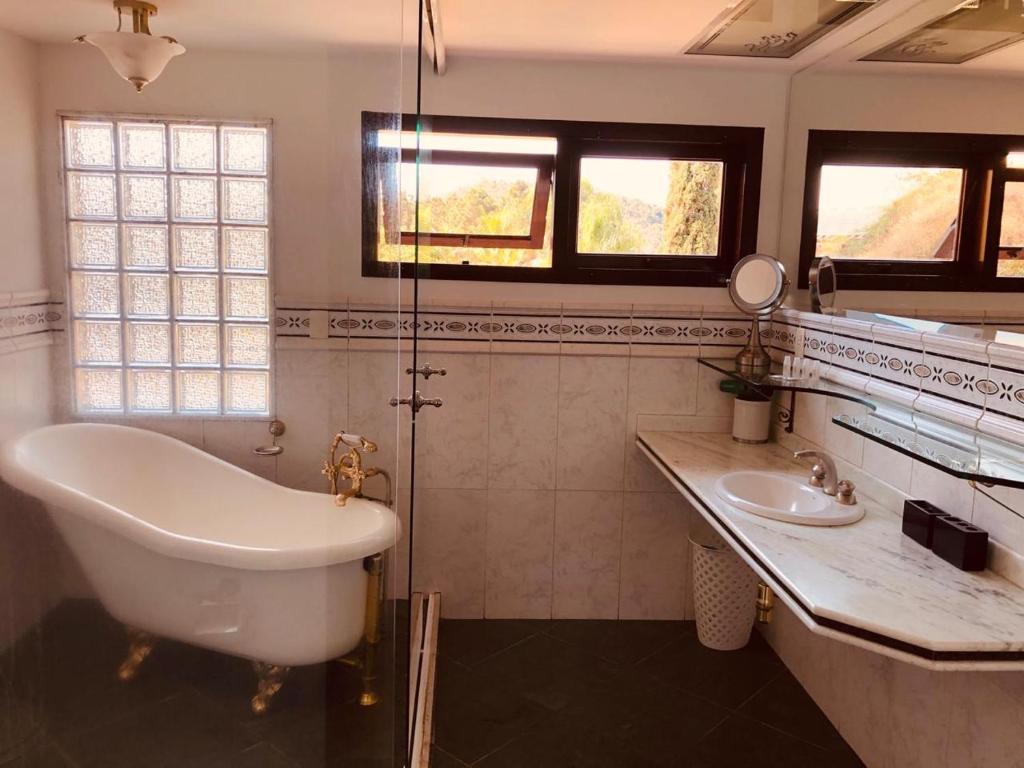  Lindíssima casa temporada - Mansão Itaipava