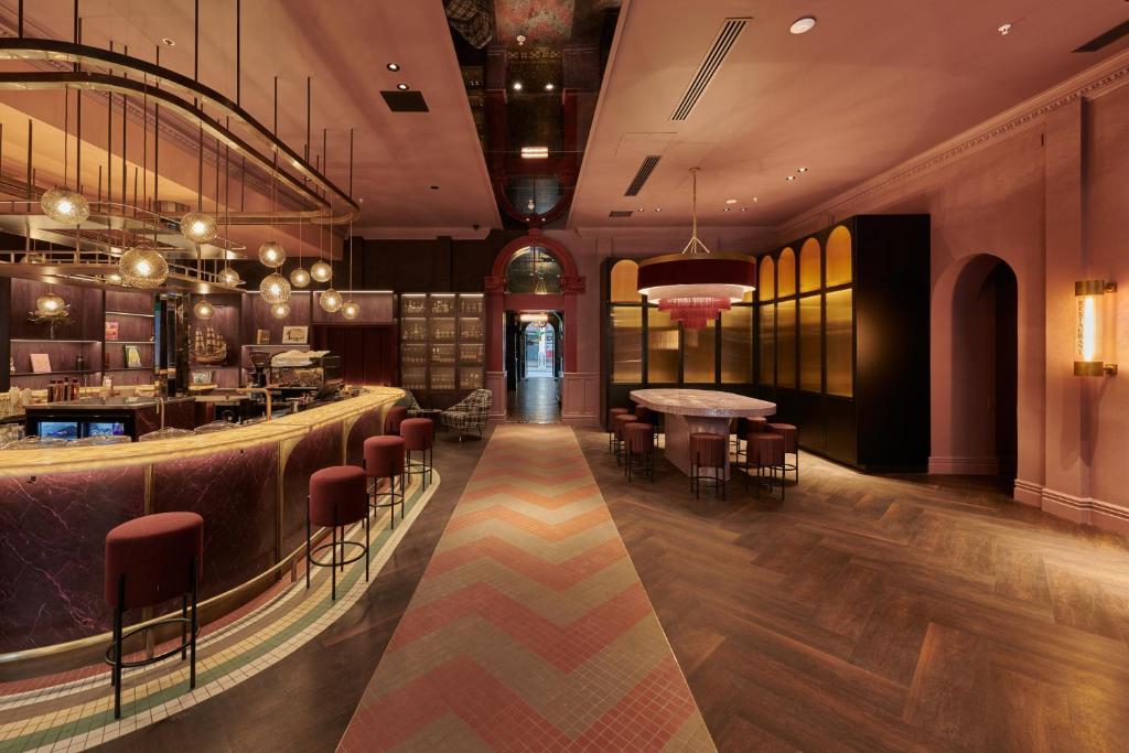 Naumi Studio Wellington - Resim 18