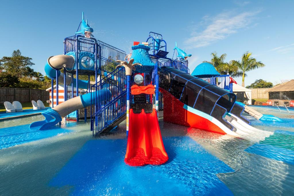 Bazén v ubytování Oaks Sunshine Coast Oasis Resort nebo v jeho okolí