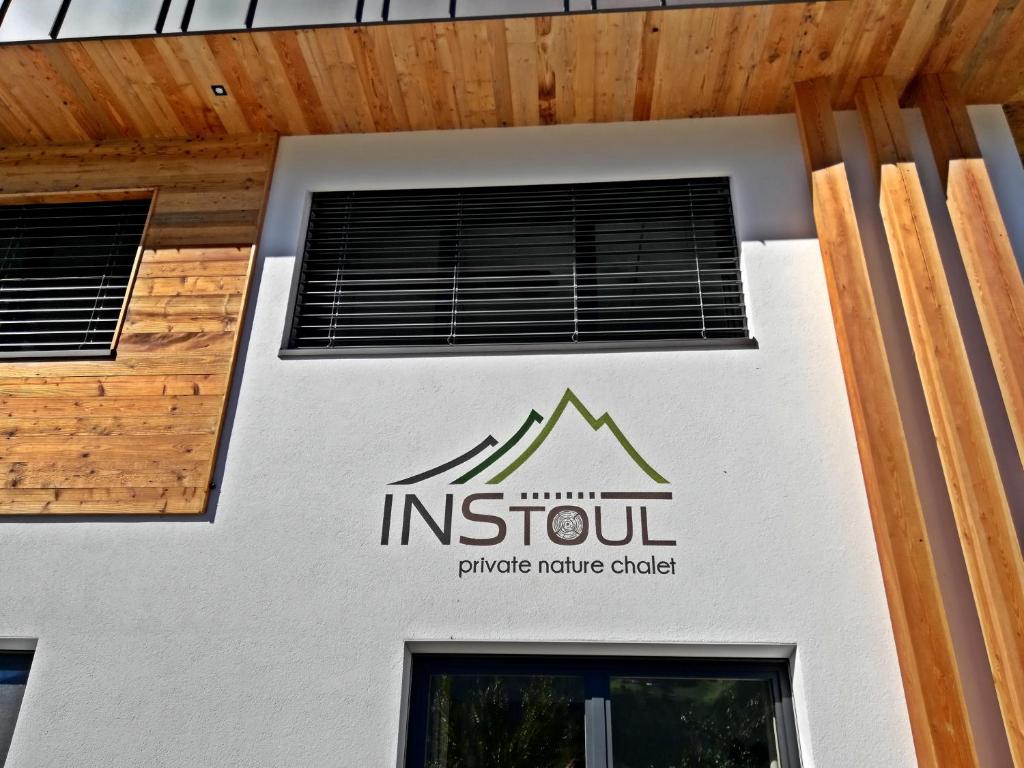 Zdjęcie z galerii obiektu Nature luxury Chalet INSToul w mieście Lutago