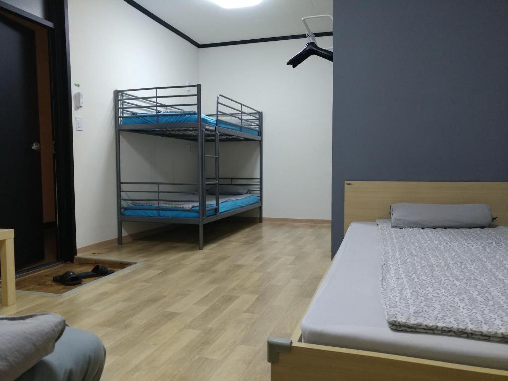Sokcho & Guesthouse - Sala Familiar Con Vista Al Mar