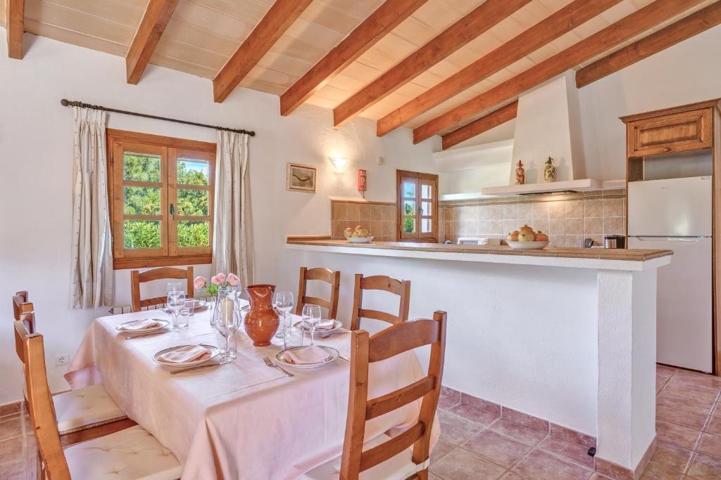 Kuchyň nebo kuchyňský kout v ubytování Villa Joana