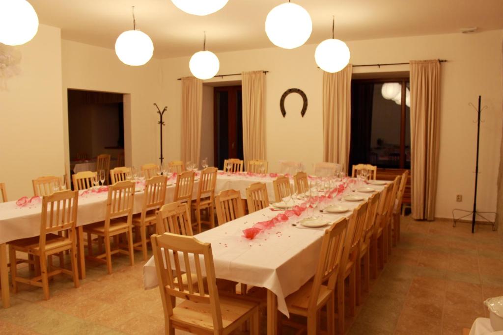 Restauracja lub miejsce do jedzenia w obiekcie Penzion Starý Pivovar