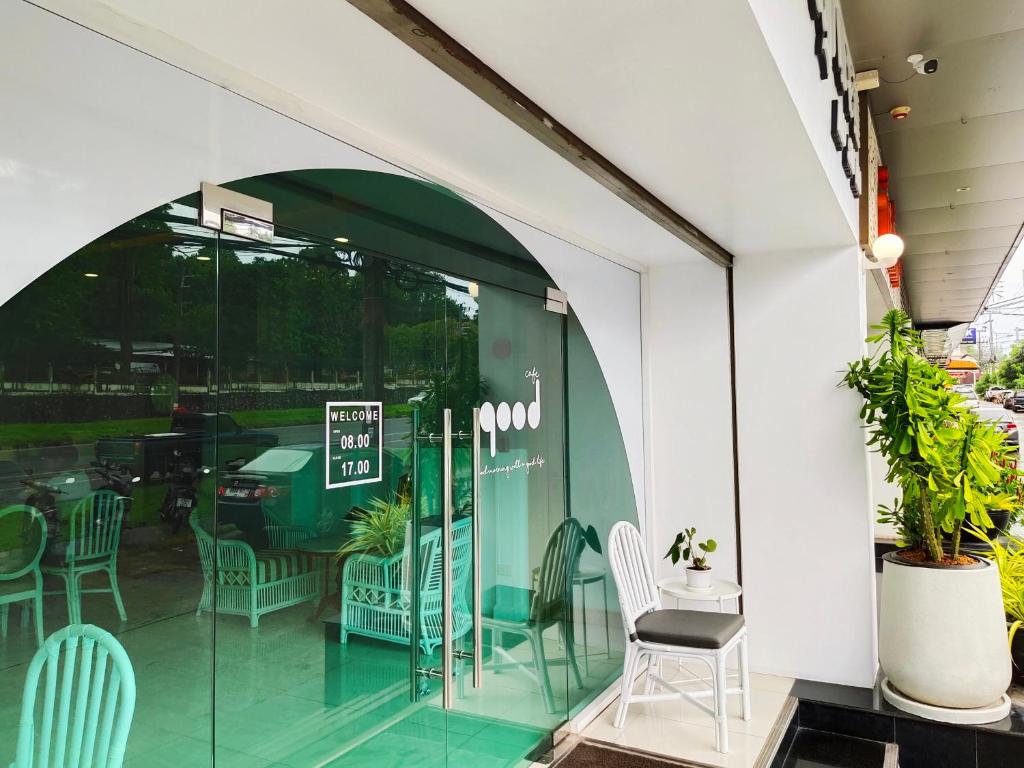 Ratana Hotel Rassada, PHUKET TOWN- SHA Extra Plus - Resim 17