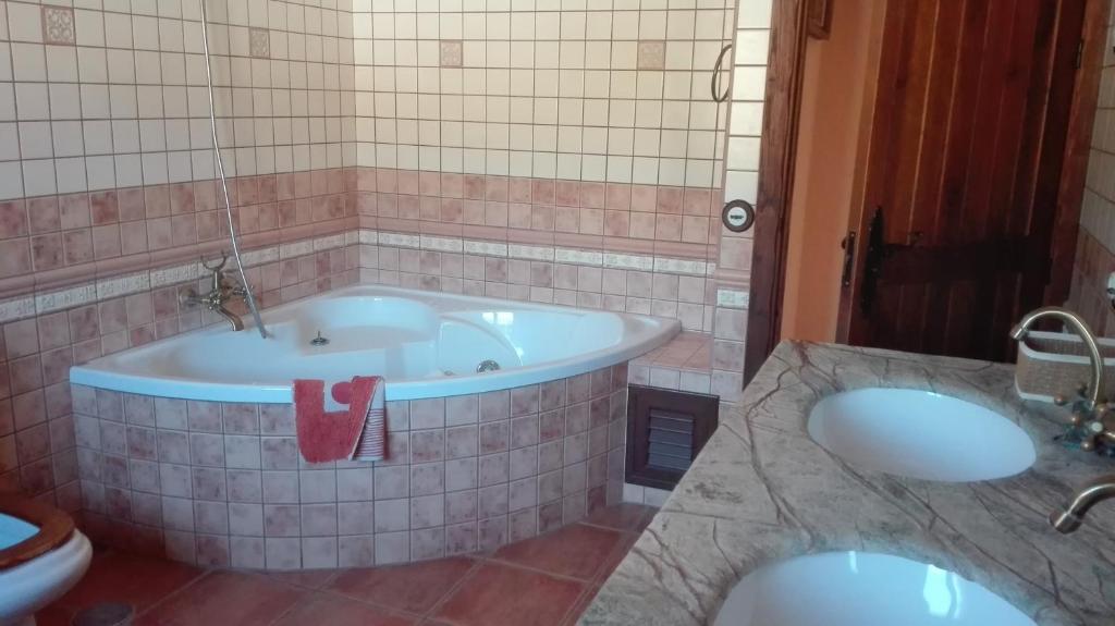 Jacuzzi Casa Rural Hacienda la Viña El Gastor