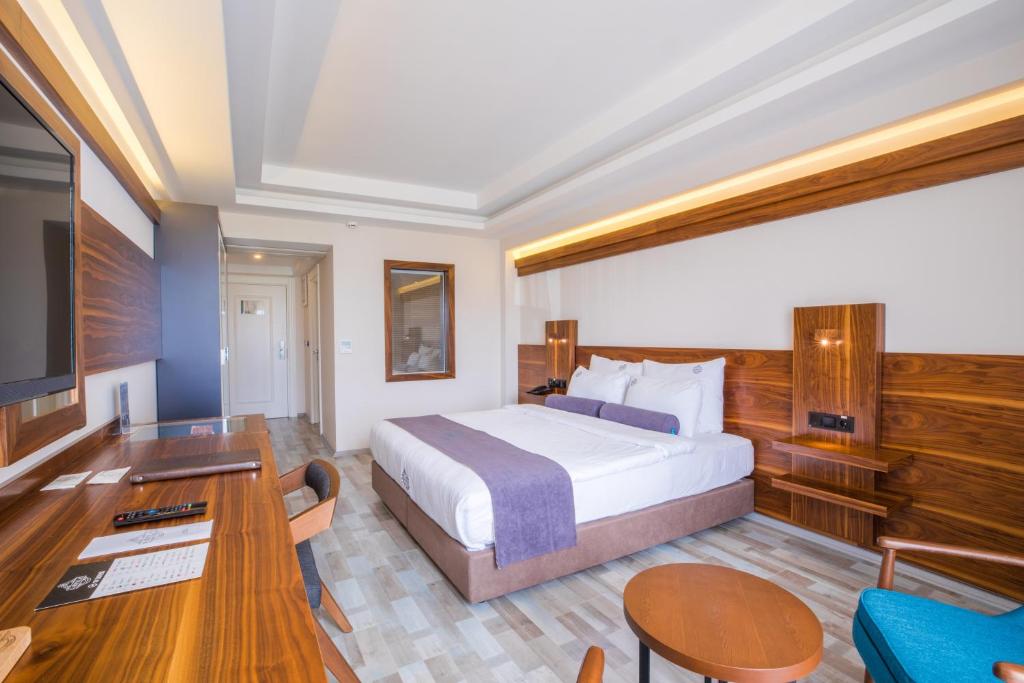 Karpalas City Hotel & Spa - Camera Doppia - Accesso Disabili