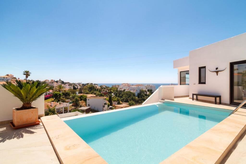 Villa La Vista, Fuengirola, Spain - Booking.com