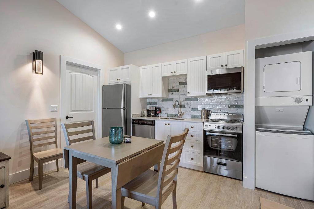 Bermuda Bungalows (Tropical Island Getaway) - Bungalow Met Twee Slaapkamers
