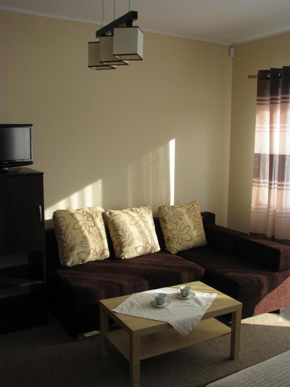 Krzywy Domek w Ostrowie Morza Brzeg - 15