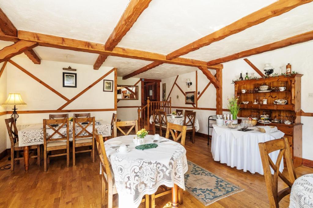 Restaurace v ubytování Tudor Lodge