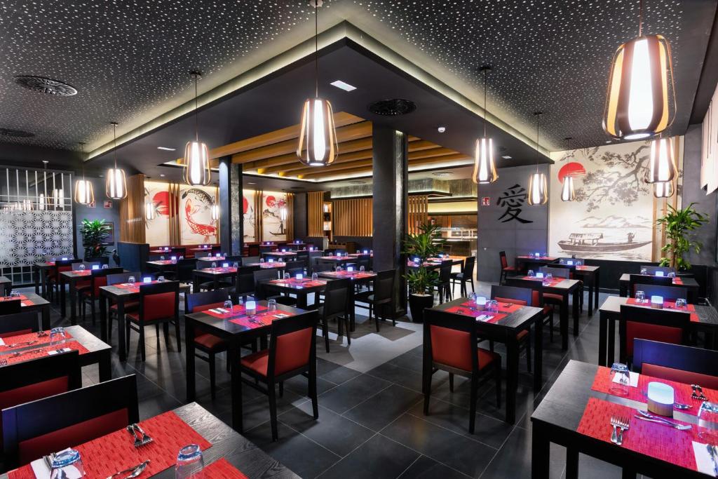 Restaurace v ubytování Hotel Riu Buenavista - All Inclusive
