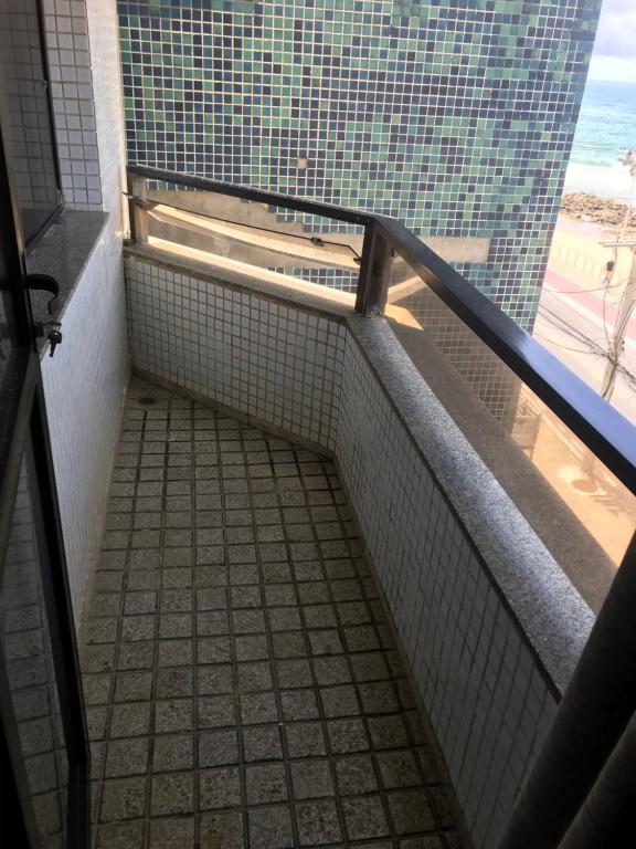  QUARTO E SALA FRENTE MAR