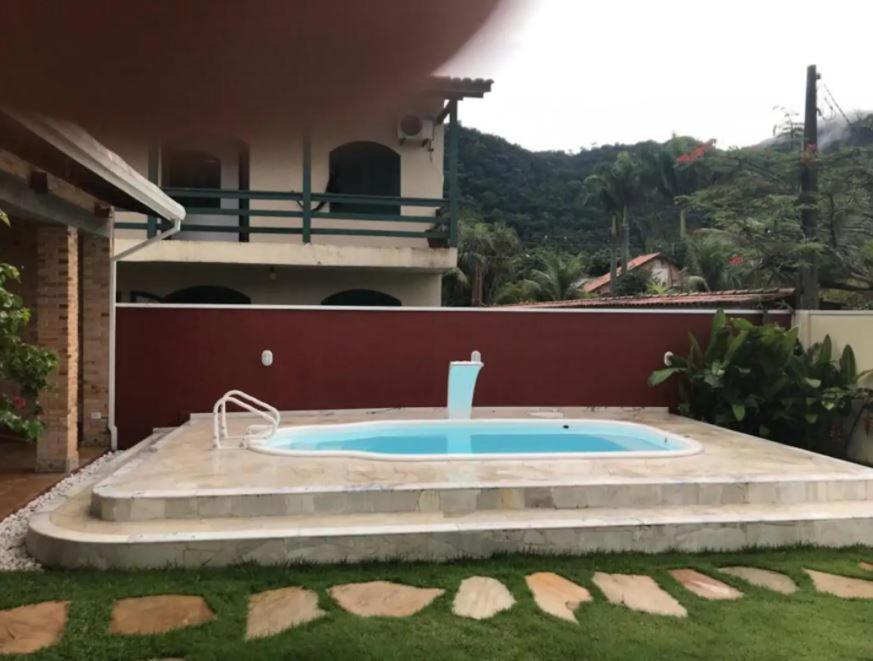  Casa em Barequeçaba a 2 quarteirões da praia