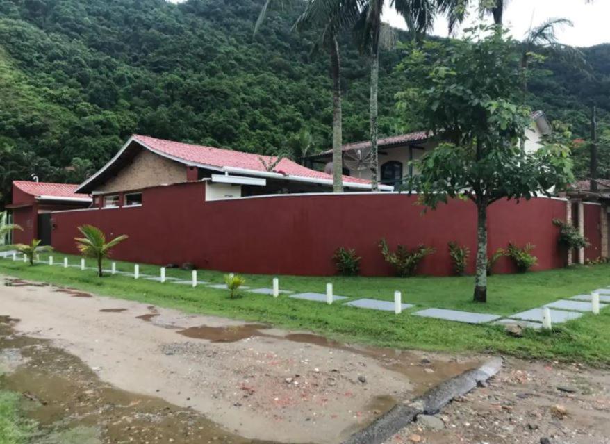  Casa em Barequeçaba a 2 quarteirões da praia