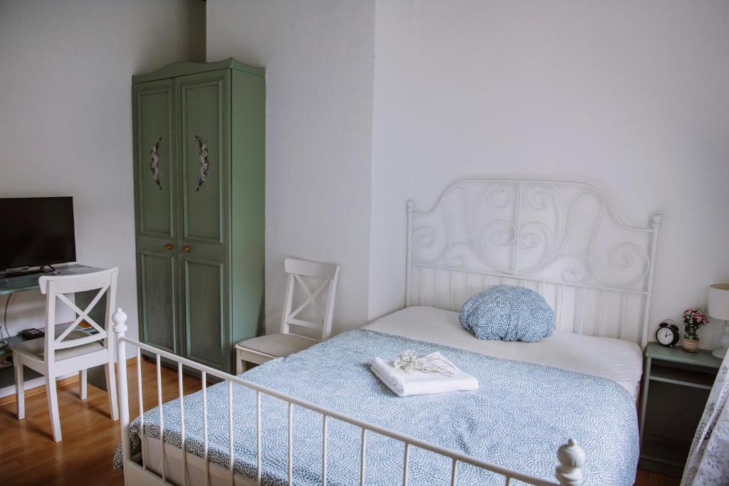 Pension Bertha - Single Room
