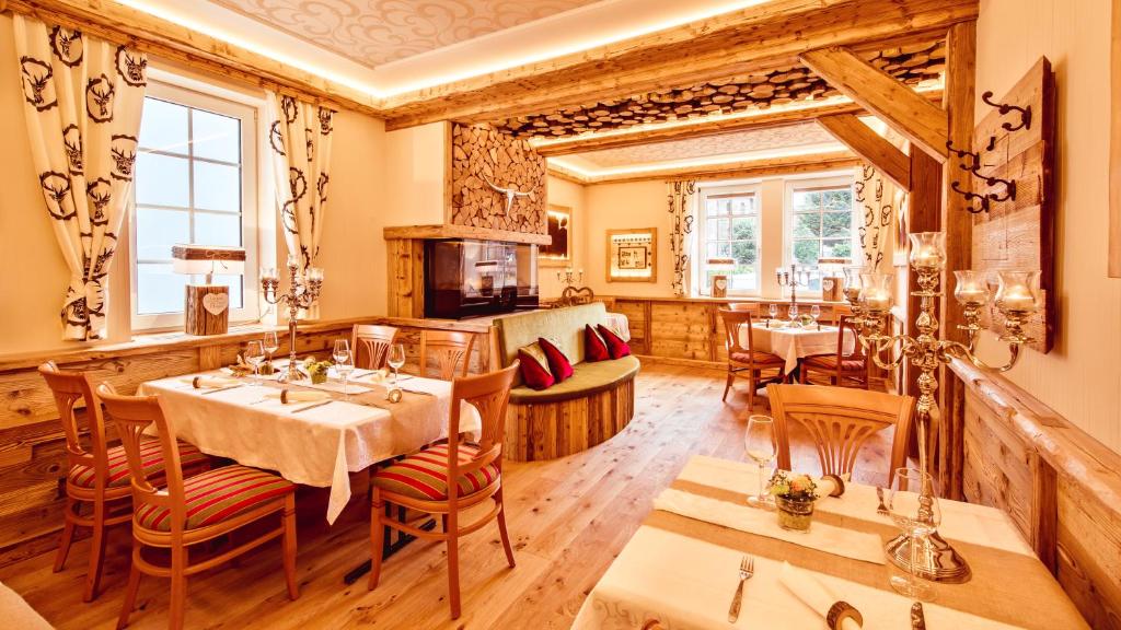Restoran või mõni muu söögikoht majutusasutuses Hotel Kepplers Ecke
