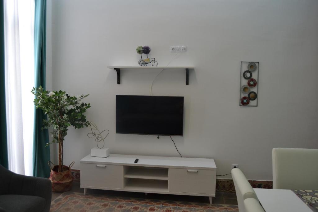 TV a/nebo společenská místnost v ubytování VV Casa Vivaldi Las Palmas "by henrypole home"