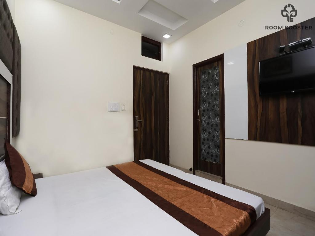 Hotel Sehmi's Best Rest Inn - Habitación De Lujo