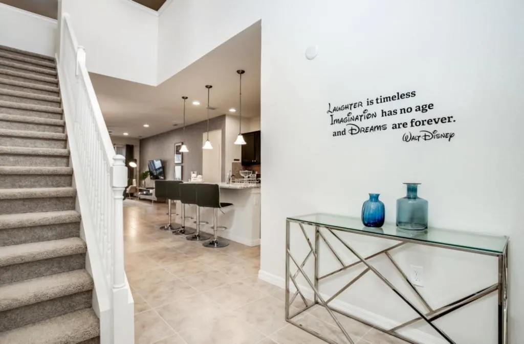 Exquisitely Prestige Large Home with Private Pool, Kissimmee, Statele Unite ale Americii
