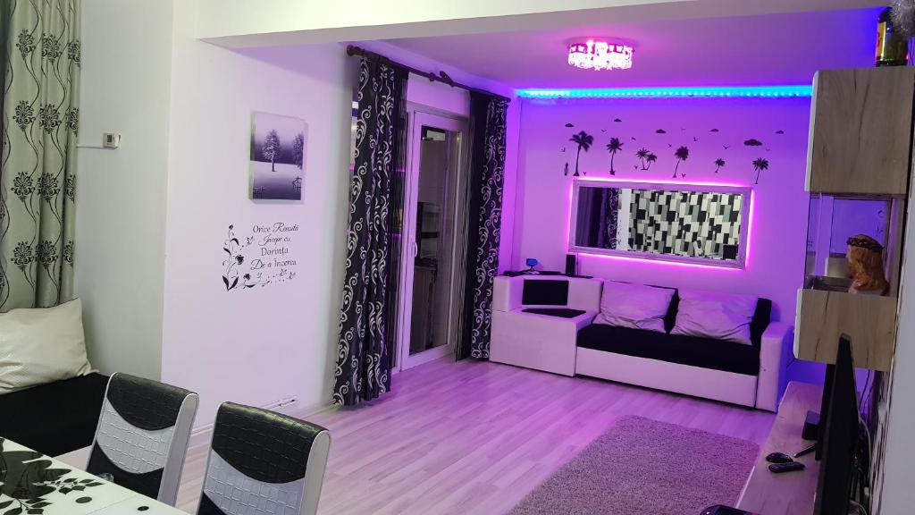 Apartament 2 camere - Two-Bedroom Apartment