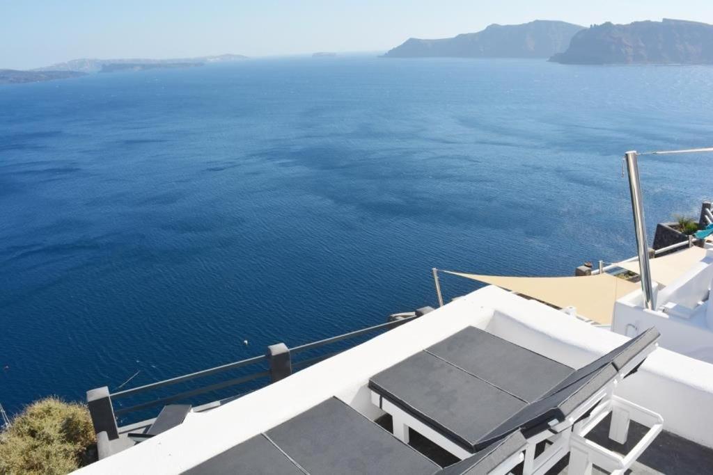 Luxury Santorini Villa Secret Escape Villa Private Pool Sea Caldera View 2  BDR Oia, Thólos – Updated 2024 Prices