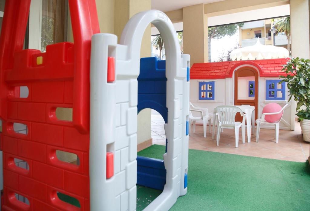 Klub dla dzieci w obiekcie Hotel Devon Rooms & Breakfast