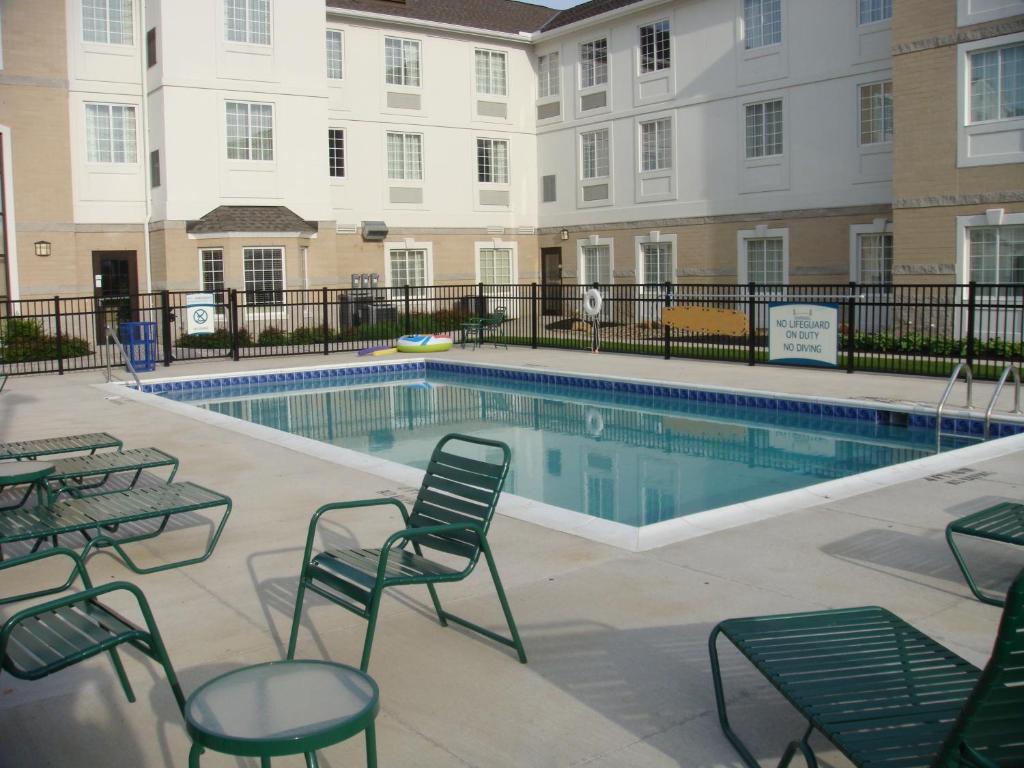 Staybridge Suites Cleveland Mayfield Heights Beachwood by IHG photo